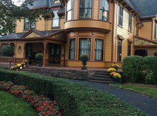 386 Andover St, Lowell, MA 01852