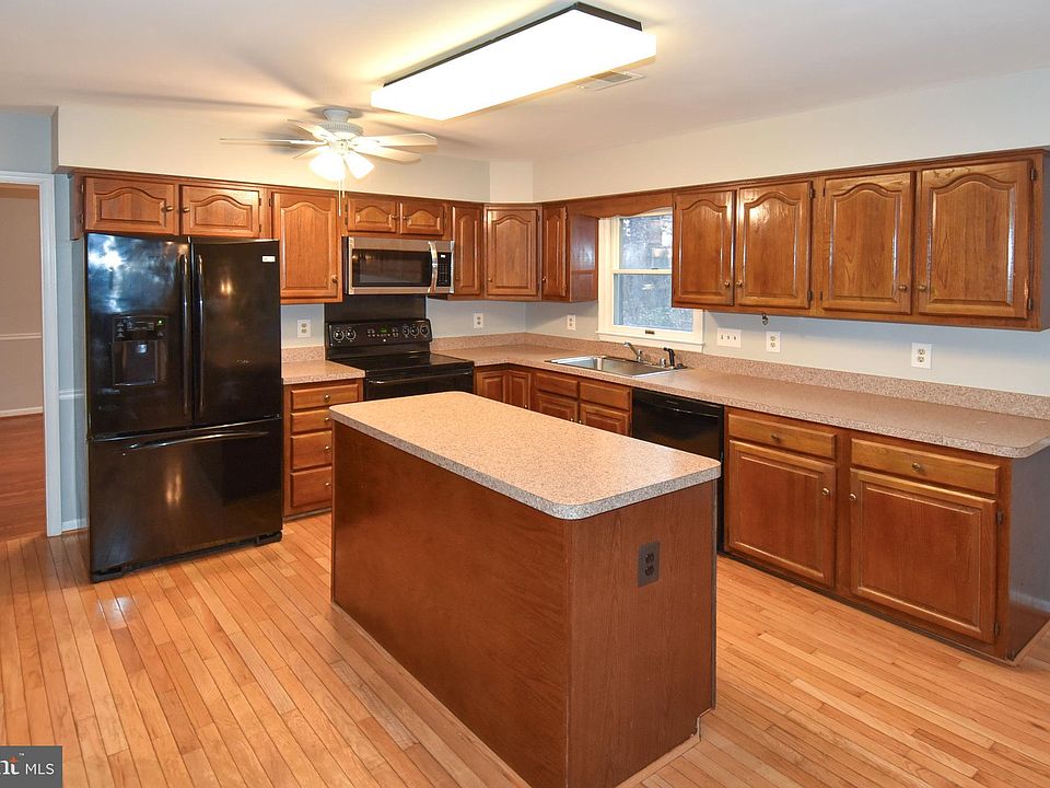 908 Broad Oaks Dr, Herndon, VA 20170 Zillow