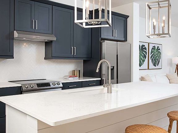 Northlake at Ovation - Regina II Interior Image 3