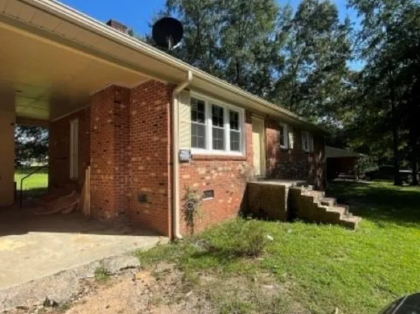 3223 Shadow Ln, Great Falls, SC 29055