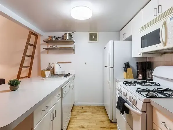 287 East Fourth Street image 15 of 15