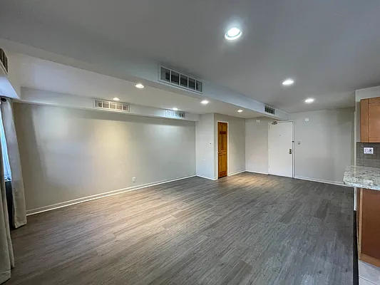 Rented by Highline Residential | media 30