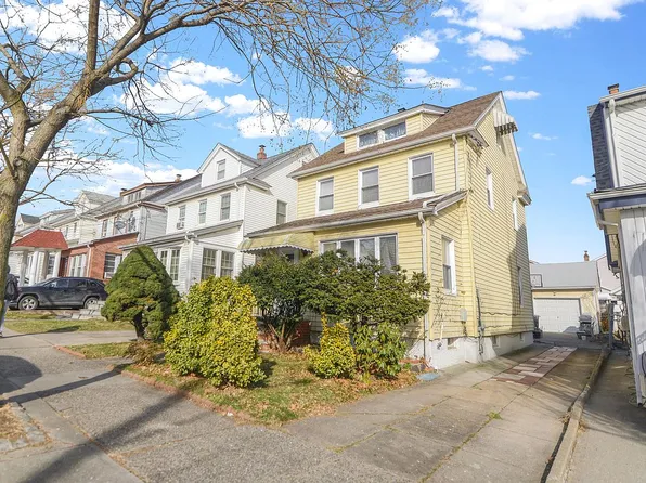 88-29 212th St, Queens Village, NY 11427