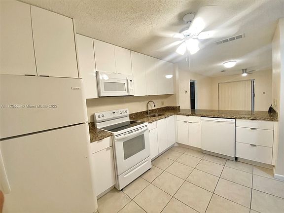 3rd image of 8008 SW 21st Ct #8008
