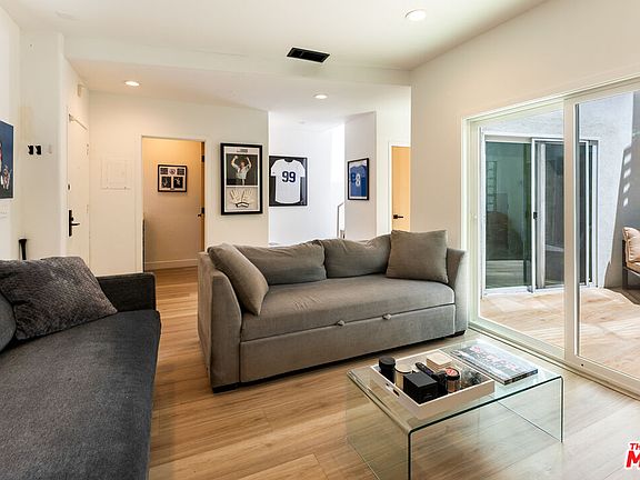 5th image of 1823 20th St APT 103