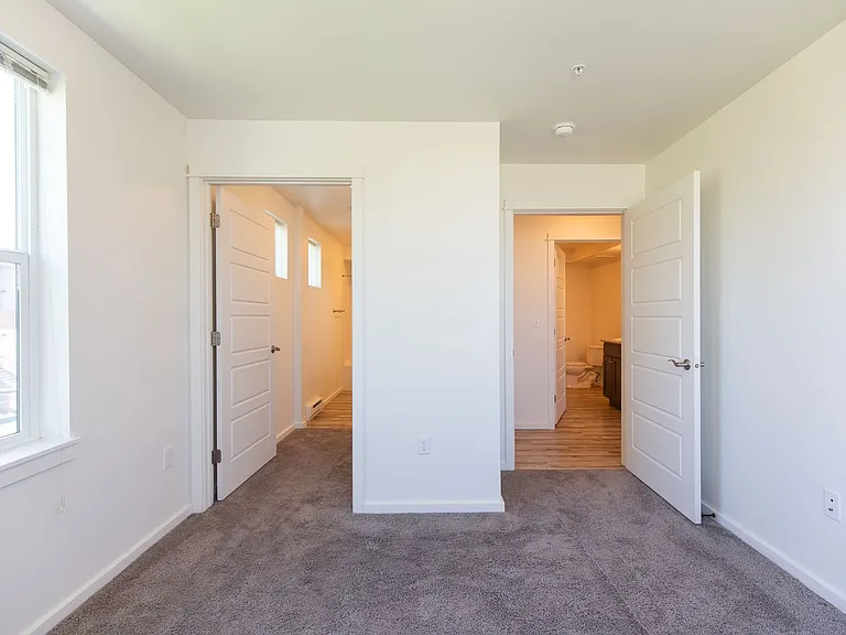 Cottonwood Corner Apartments — Photo 64