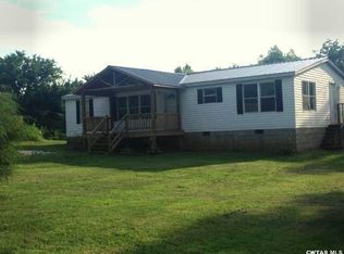 139 Woodrow St, Bradford, TN 38316
