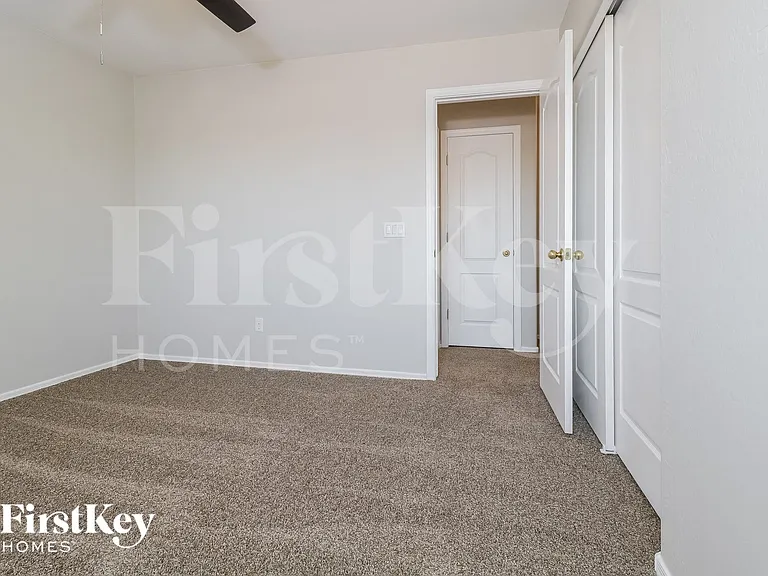3256 W Huntington Dr — Photo 10