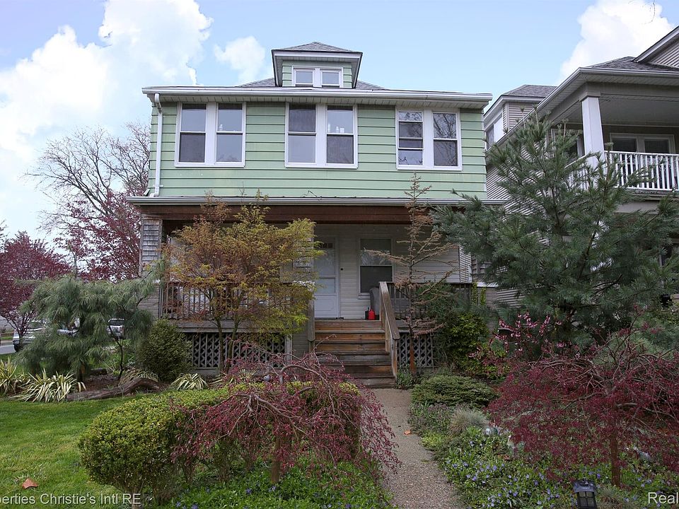1st image of 1084 Maryland St
