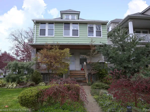 1084 Maryland St, Grosse Pointe Park, MI 48230