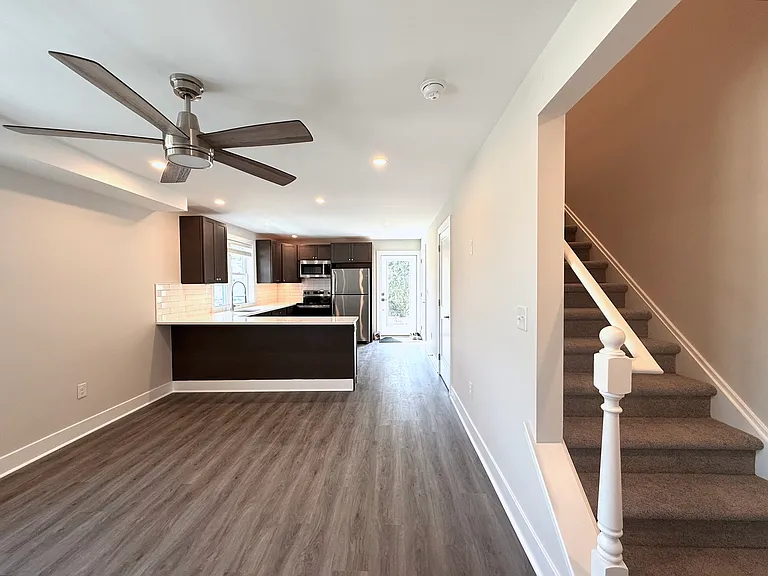 604 Lancaster Ave #E — Photo 4