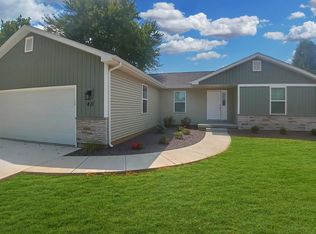 411 Parkview Dr, Rochester, IL 62651