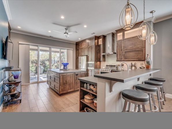 10562 Thistle Berry Ct