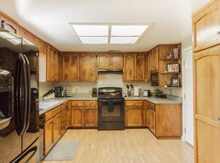 17332 Flowers Ln, Anderson, CA 96007