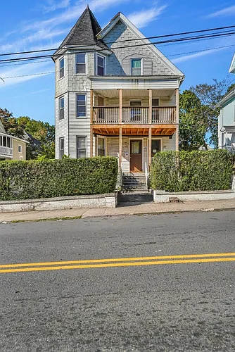 221 Willow St #2 Photo 1