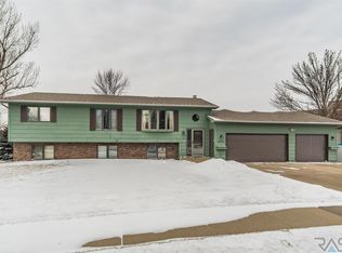 4205 S Magnolia Ave, Sioux Falls, SD 57103