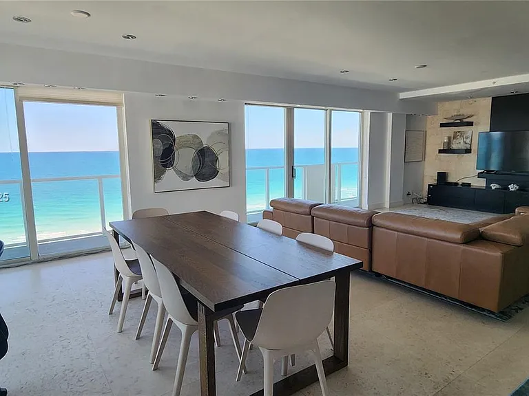 9499 Collins Ave #Penthouse 02 — Photo 14