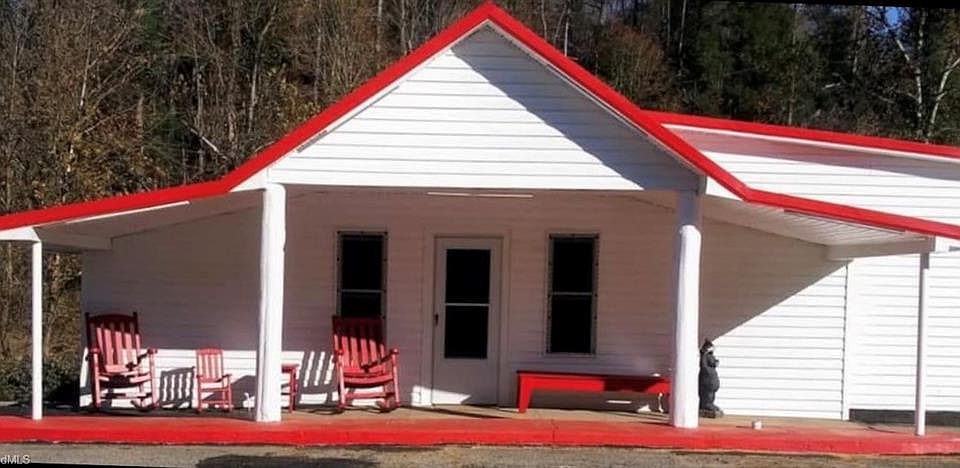 2nd image of 6278 Sparta Rd