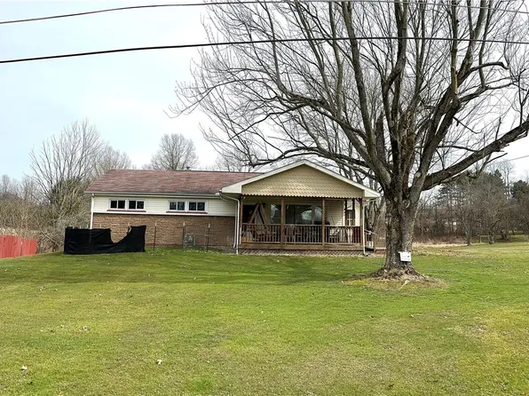 22 Besco Dr, West Middlesex, PA 16159