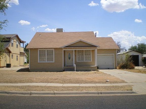 2nd image of 903 W 20th St