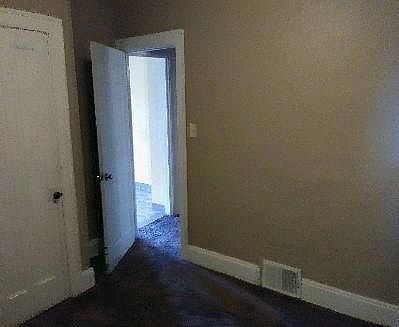 2nd image of 16600 Glenpark Ave