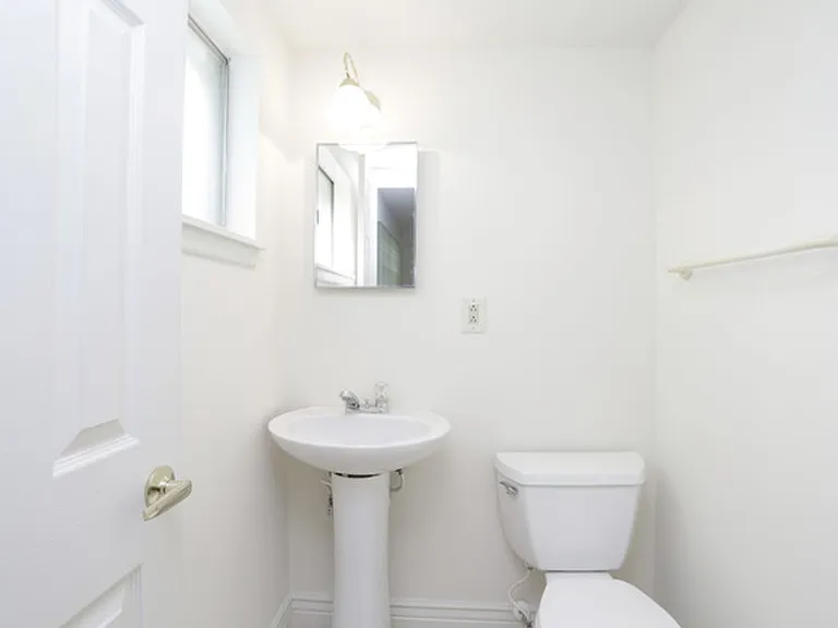 1013 Francis Dr — Photo 17