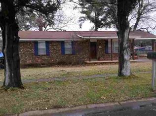 1205 Apple St, Vidalia, LA 71373