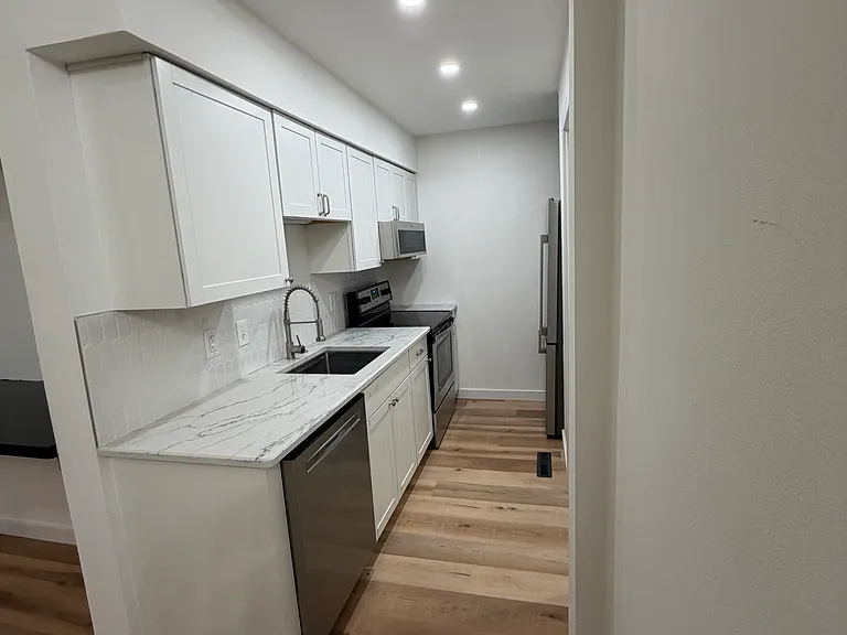 17 Foxfire Blvd #304 — Photo 2