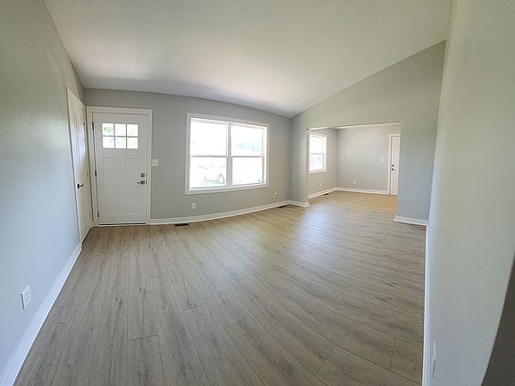 3rd image of 119 Platter Dr