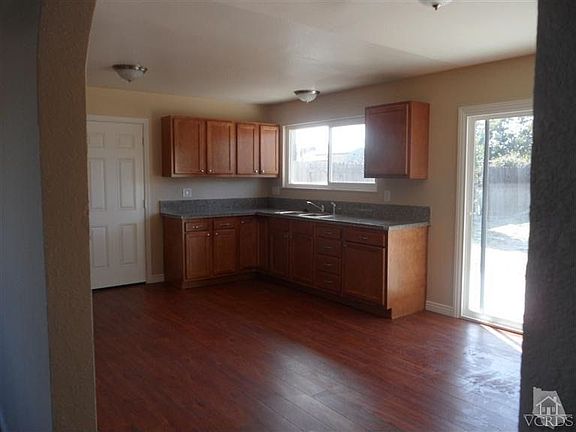 2nd image of 1591 Park Ave