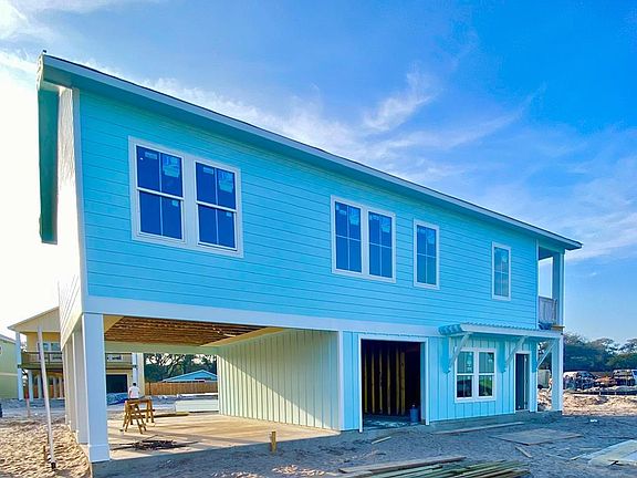 2nd image of 20 Seven Palms Dr