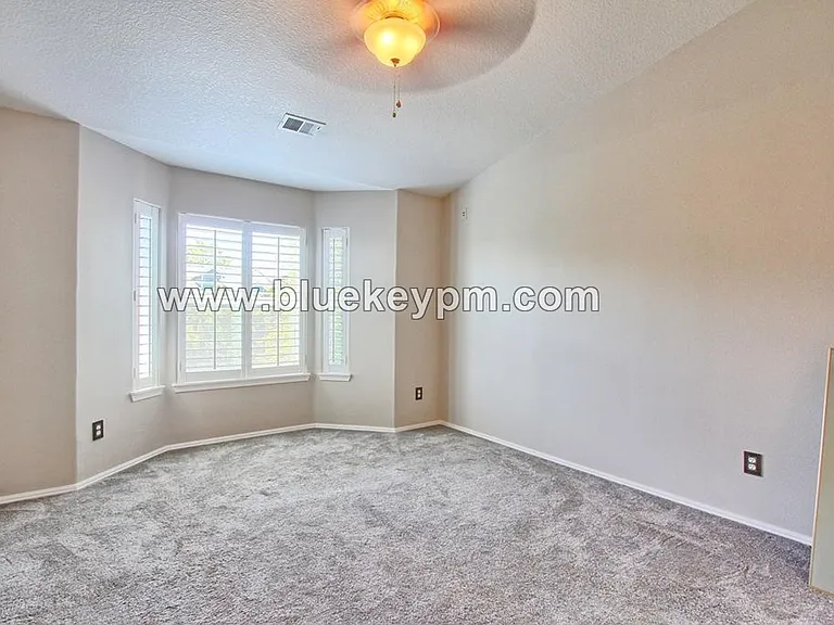 20669 NW Painted Mountain Dr — Photo 9