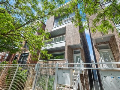 1536 W Walton St APT 2, Chicago, IL, 60642