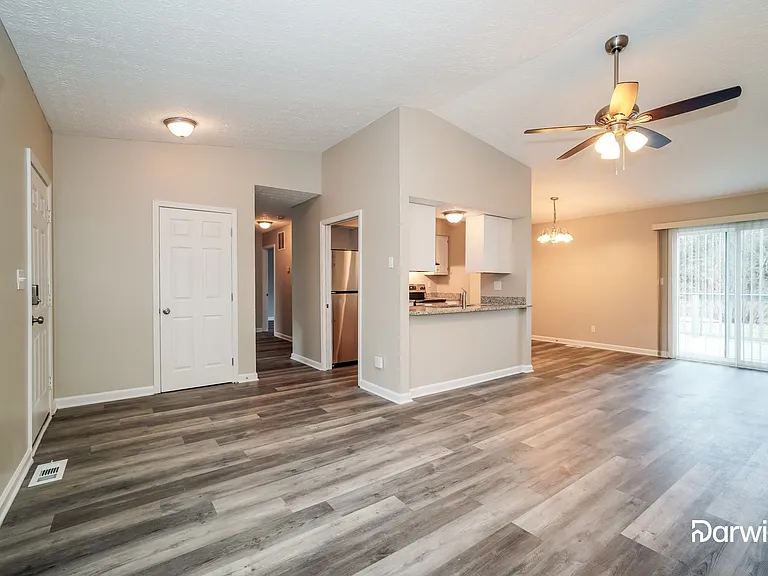 8811 Seabright Dr — Photo 8