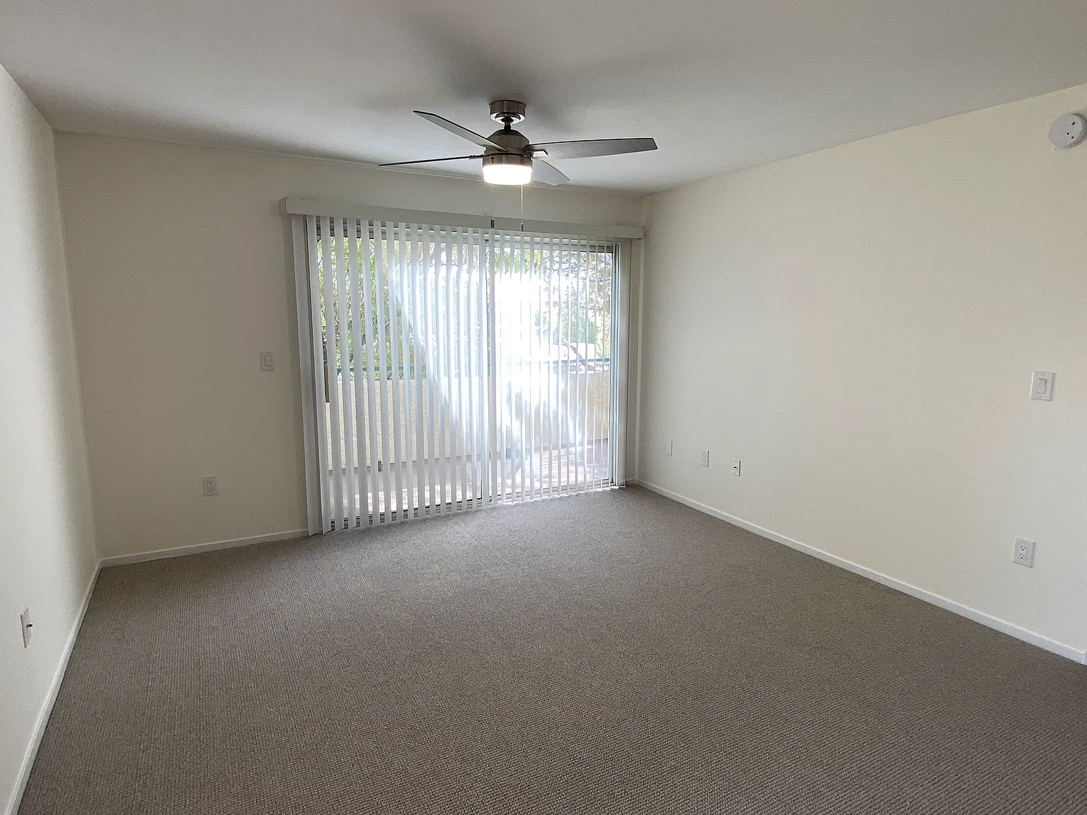 5710 E Tropicana Ave — Photo 4
