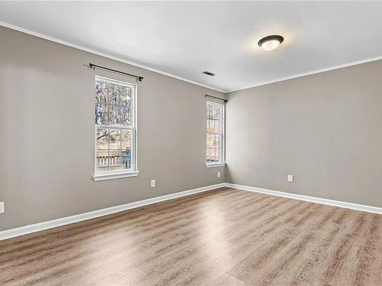 405 Christopher Ln — Photo 15