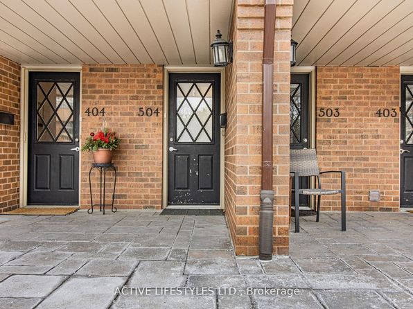 1000 Cedarglen Gate #504, Mississauga, ON L5C 3Z5