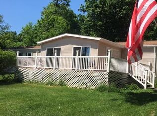 17380 Stevens Forest Lake St, Cassopolis, MI 49031