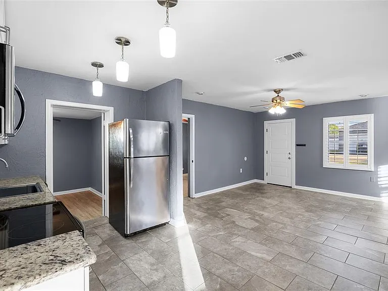 3611 W Anderson Ave — Photo 7