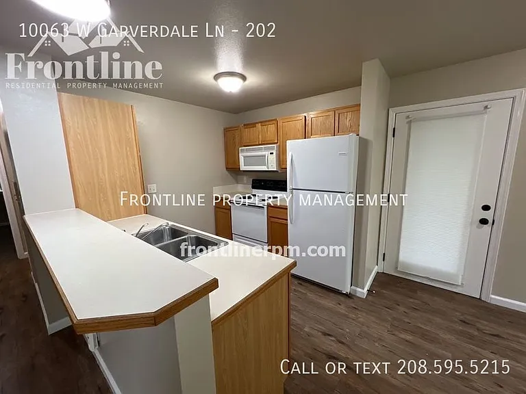 10063 W Garverdale Ln #202 — Photo 4
