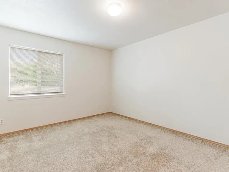 Dalton Park Apartments — Photo 23