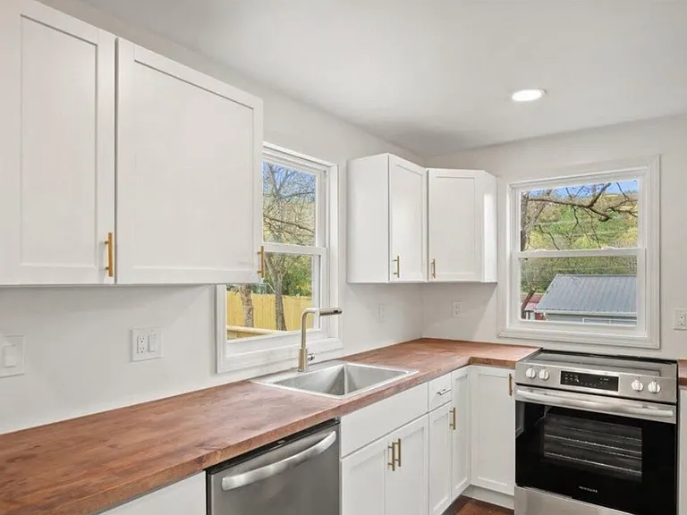 1109 Price St — Photo 14