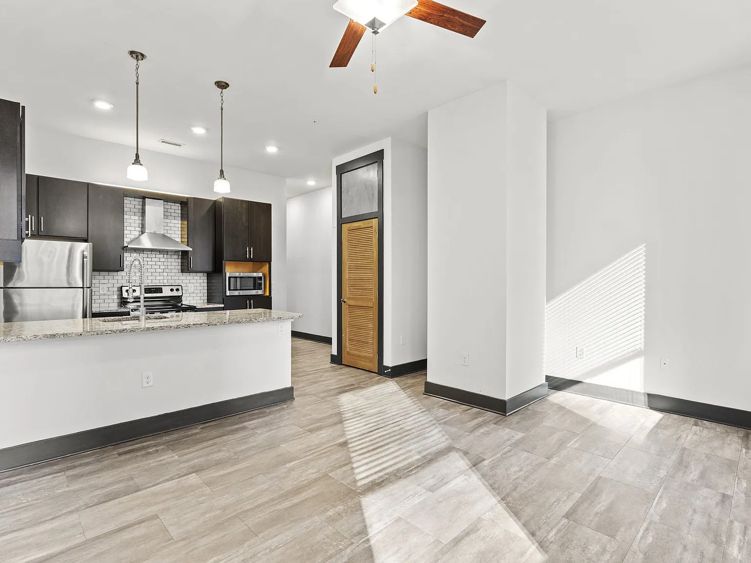 8th and Main - All Utilities Included — Photo 3