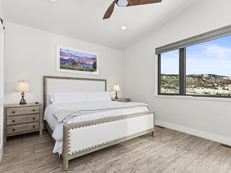 Upper Level - King Bedroom #1