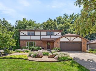 1007 Windsor Dr, Shorewood, IL