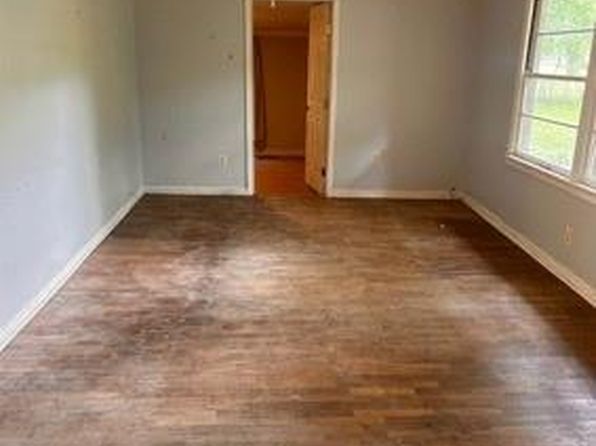 2313 Neyland Rd, Silsbee, TX 77656