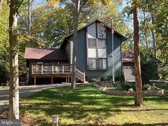 3rd image of 6202 Blossom Ln