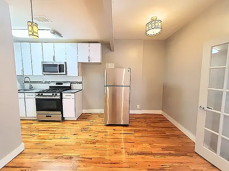1150 De Kalb Ave #G — Photo 5