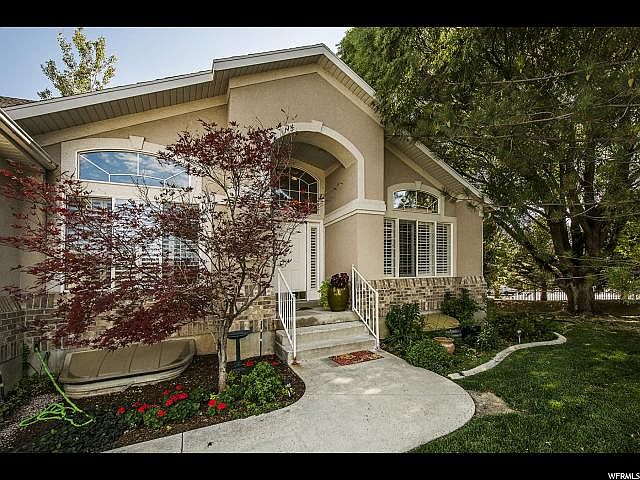 1st image of 924 E Jerrie Lee Ln