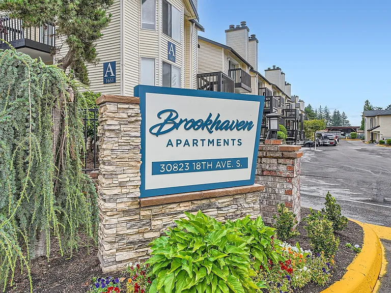 Brookhaven Apartments Monument Sign in Federal Way, Washington